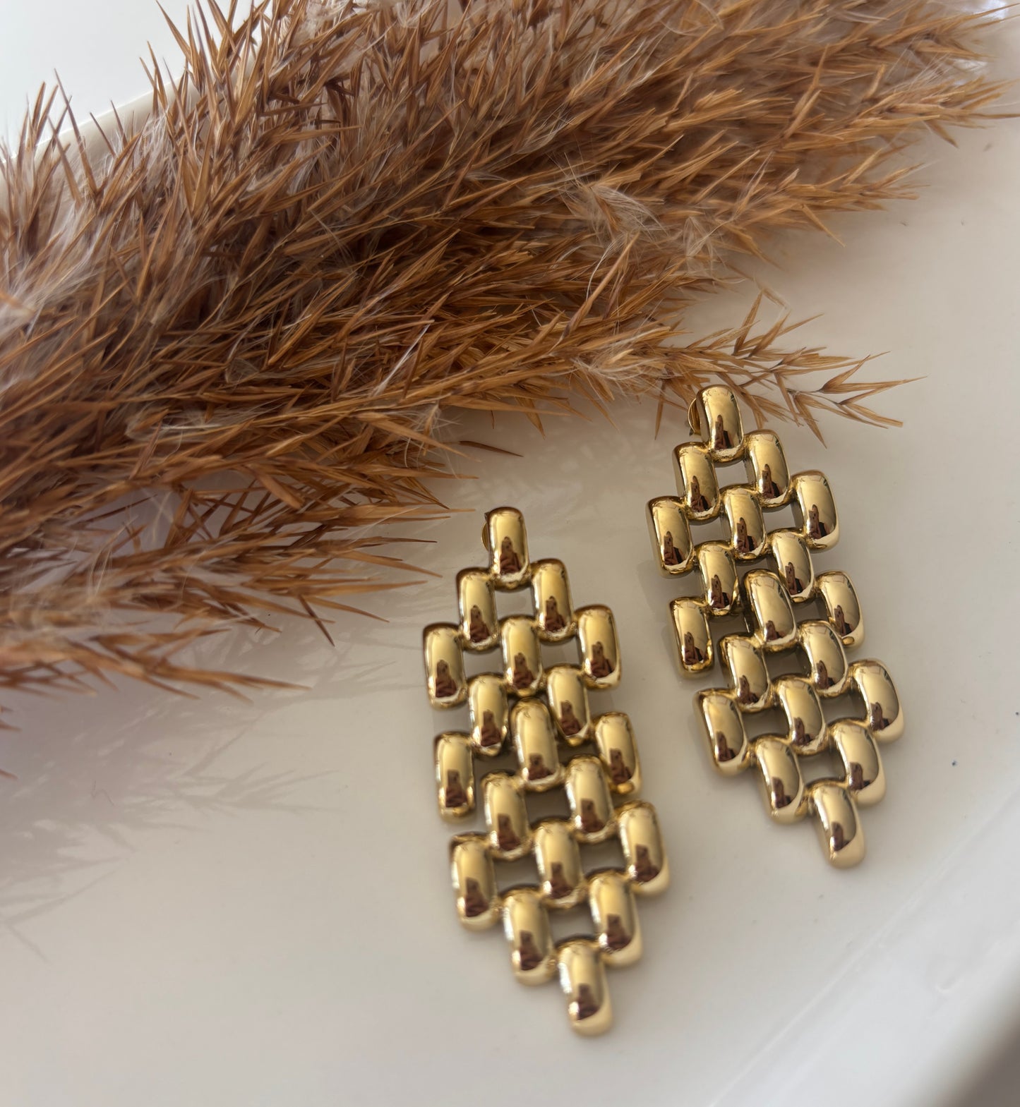 Thea (Gold)