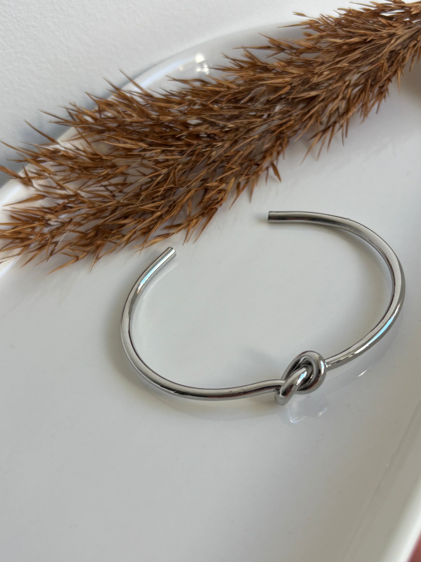 Knot Bangle (Silver)