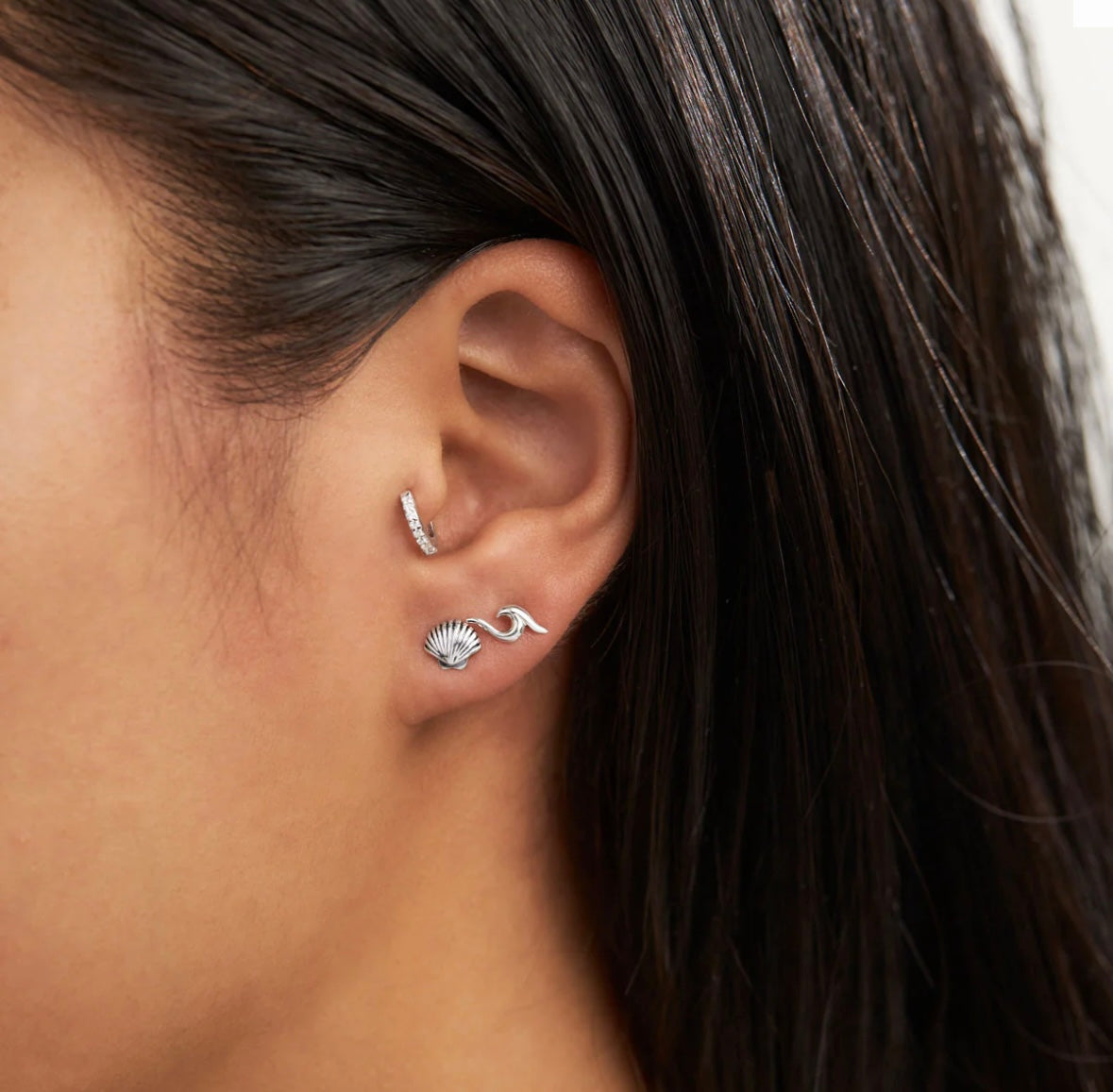 Wave Stud