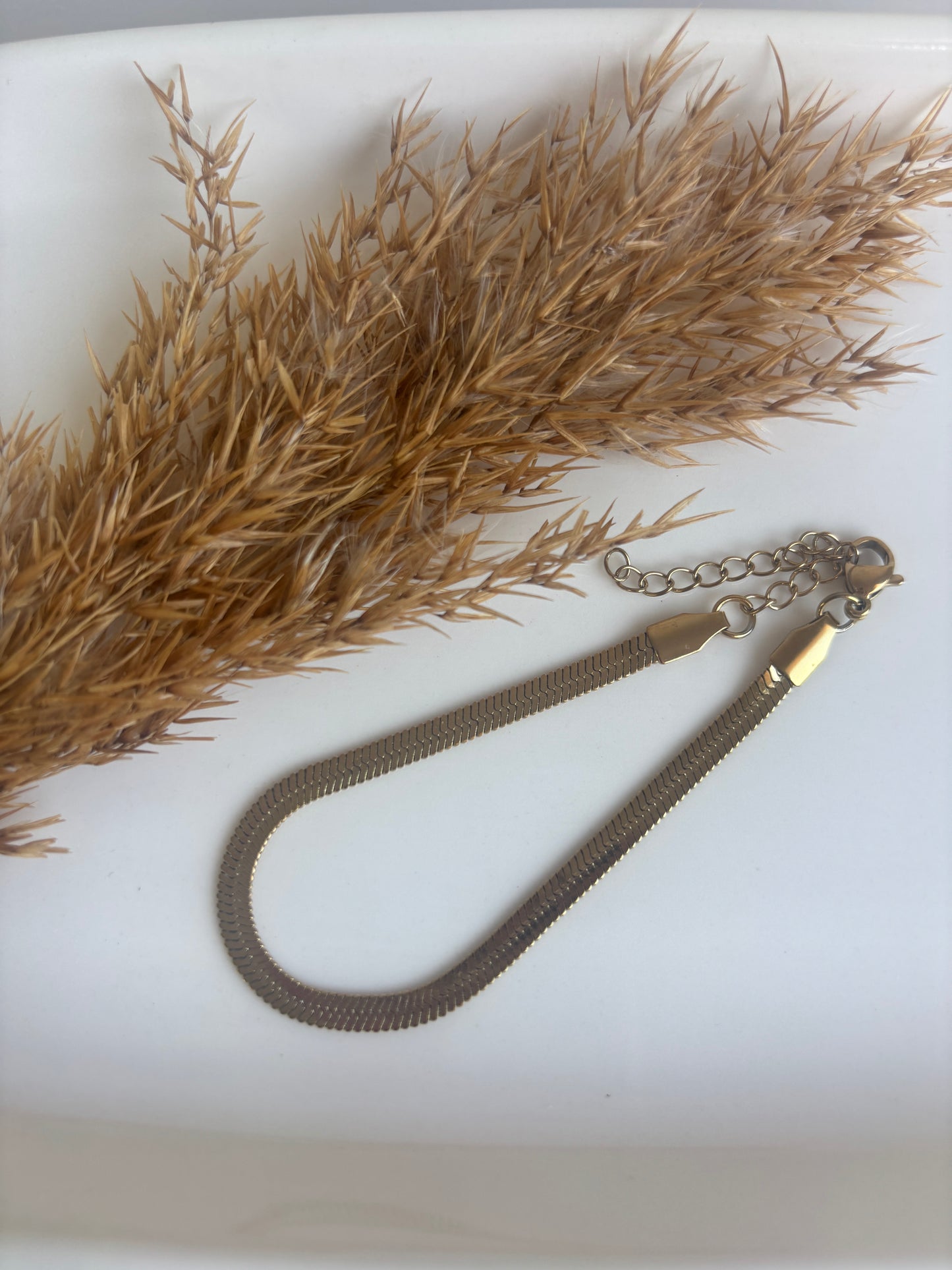 Herringbone Bracelet (Gold)
