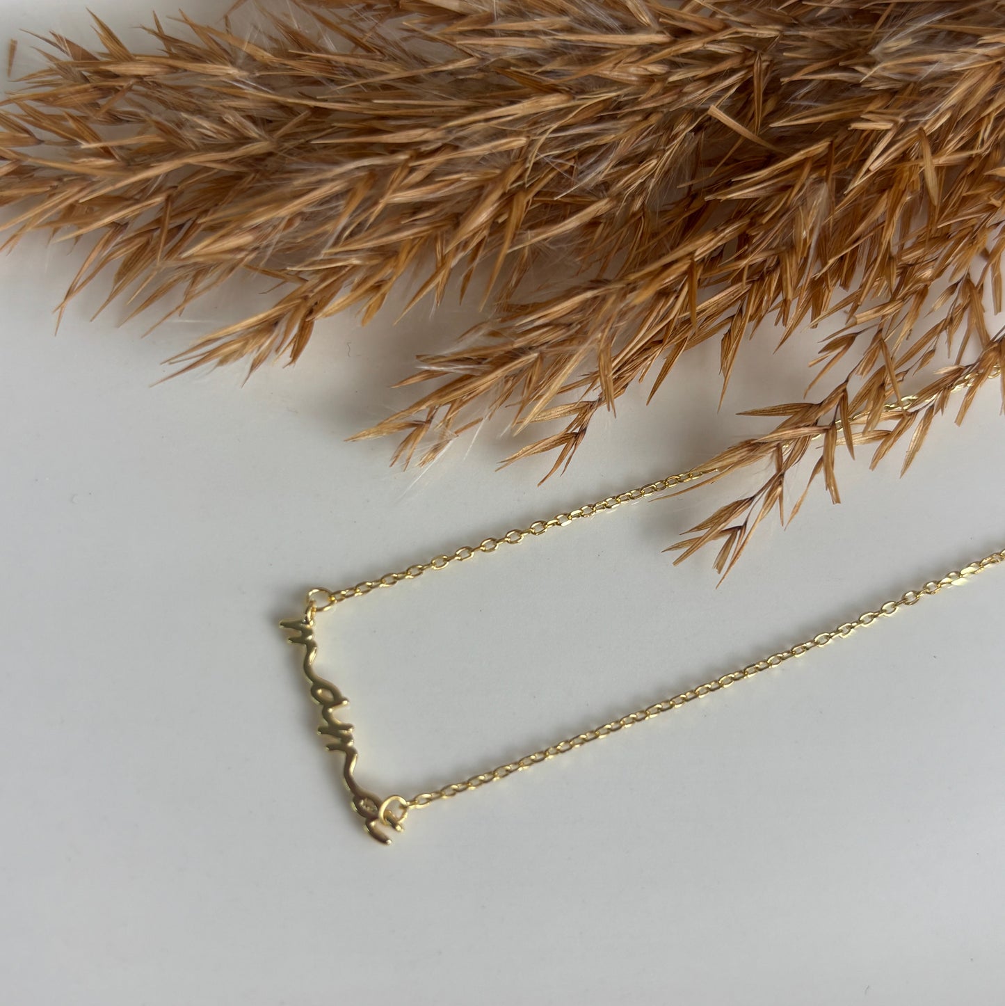 Mama Necklace (Gold)