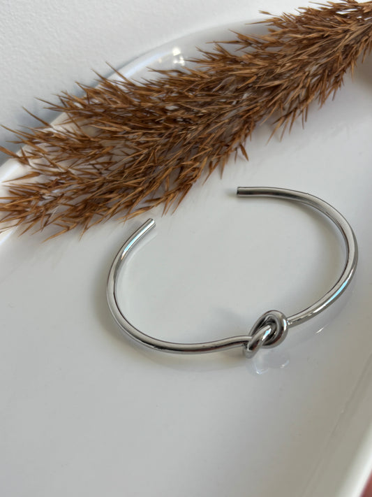 Knot Bangle (Silver)