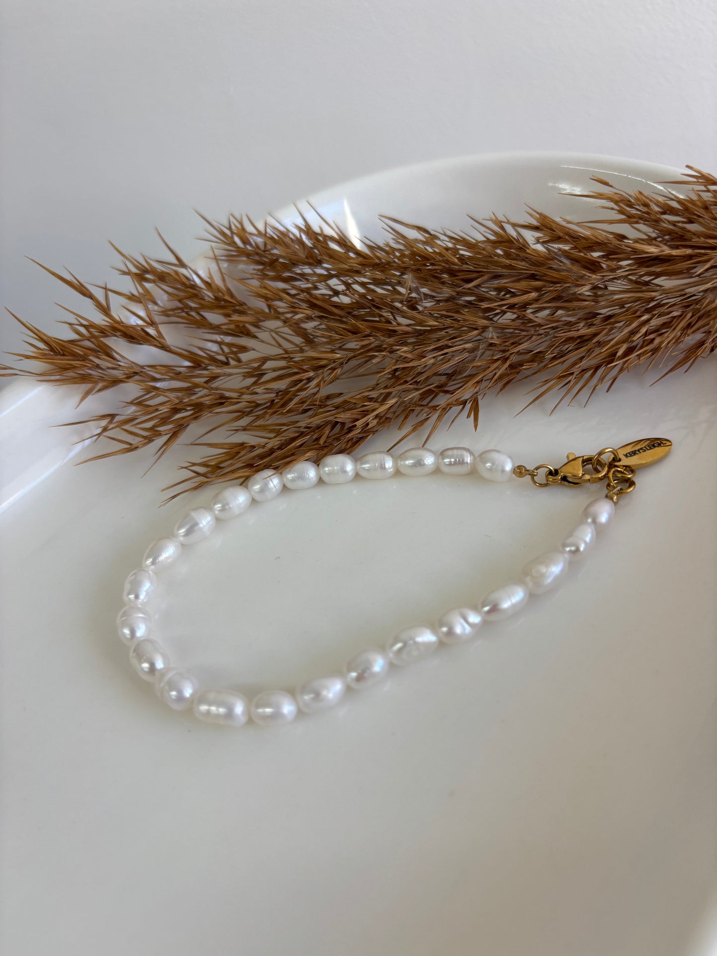 Pearl bracelet